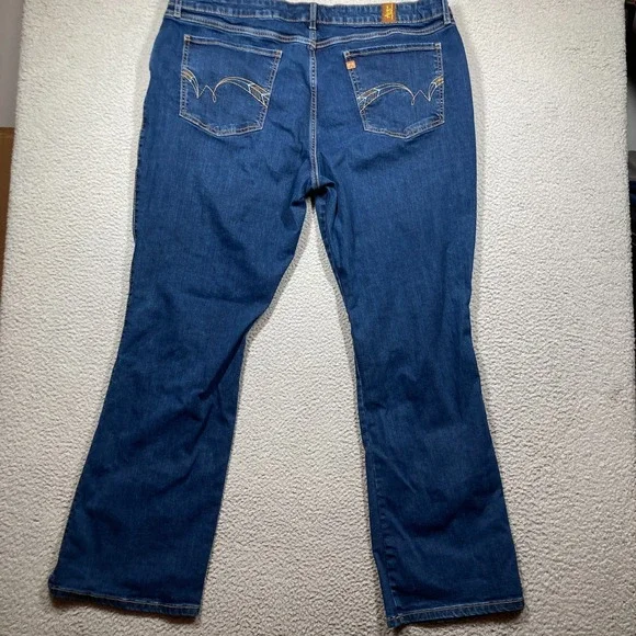 Find your Aura Jeans Womens 22 Avg Blue Med Wash High Rise Boot Cut Denim Rodeo - Picture 10 of 16